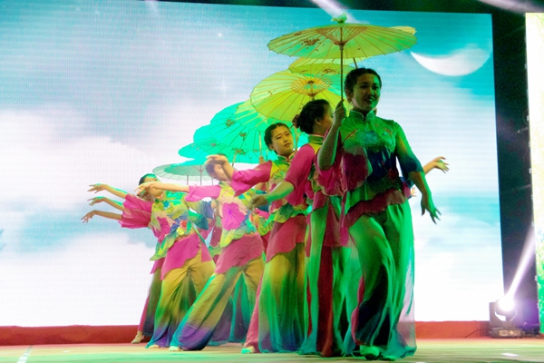 舞蹈《智和行韵》