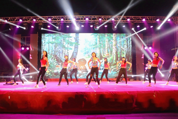 舞蹈《森林猎人》