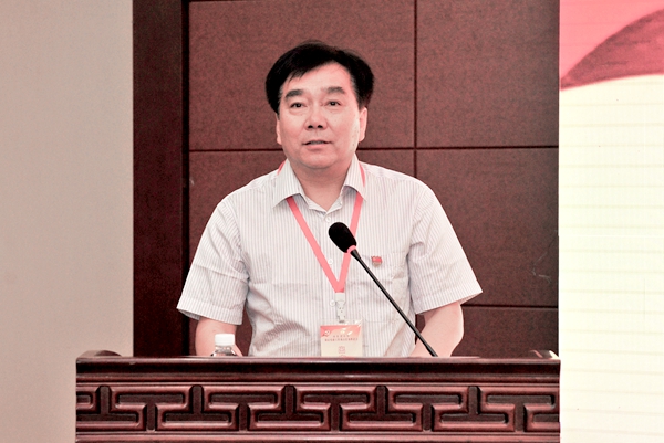 beat365党委书记李欣章代表学校党委作经验交流报告