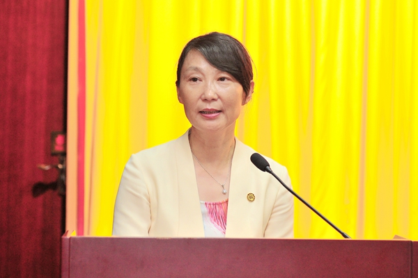 院长管英俊讲话