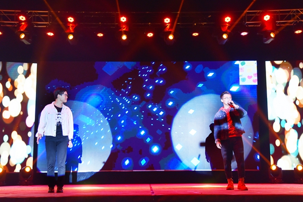 歌曲《追梦赤子心》 歌曲《追梦赤子心》