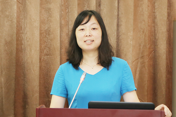 复旦大学中国残疾问题研究中心励晓红副教授主持残疾人健康管理专业委员会成立大会