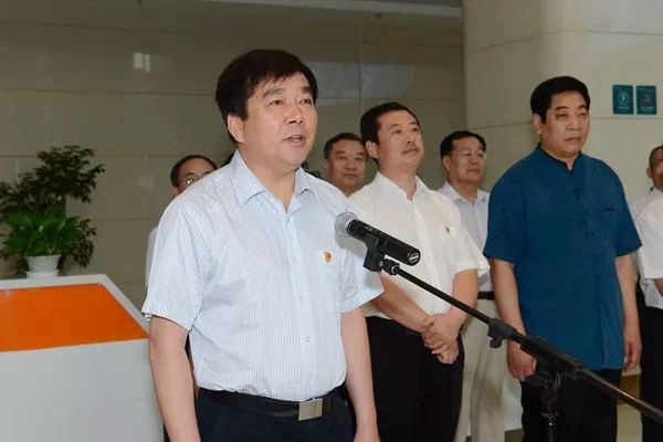 校党委书记李欣章宣布浮烟山院区启用开诊