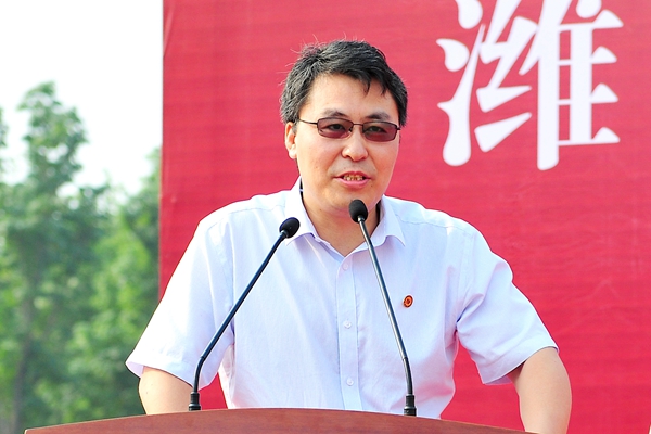 优秀校友代表周广东发言 优秀校友代表周广东发言